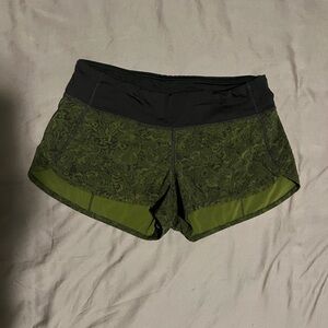 Lululemon Women’s Speed Up Shorts Low Rise 2.5”